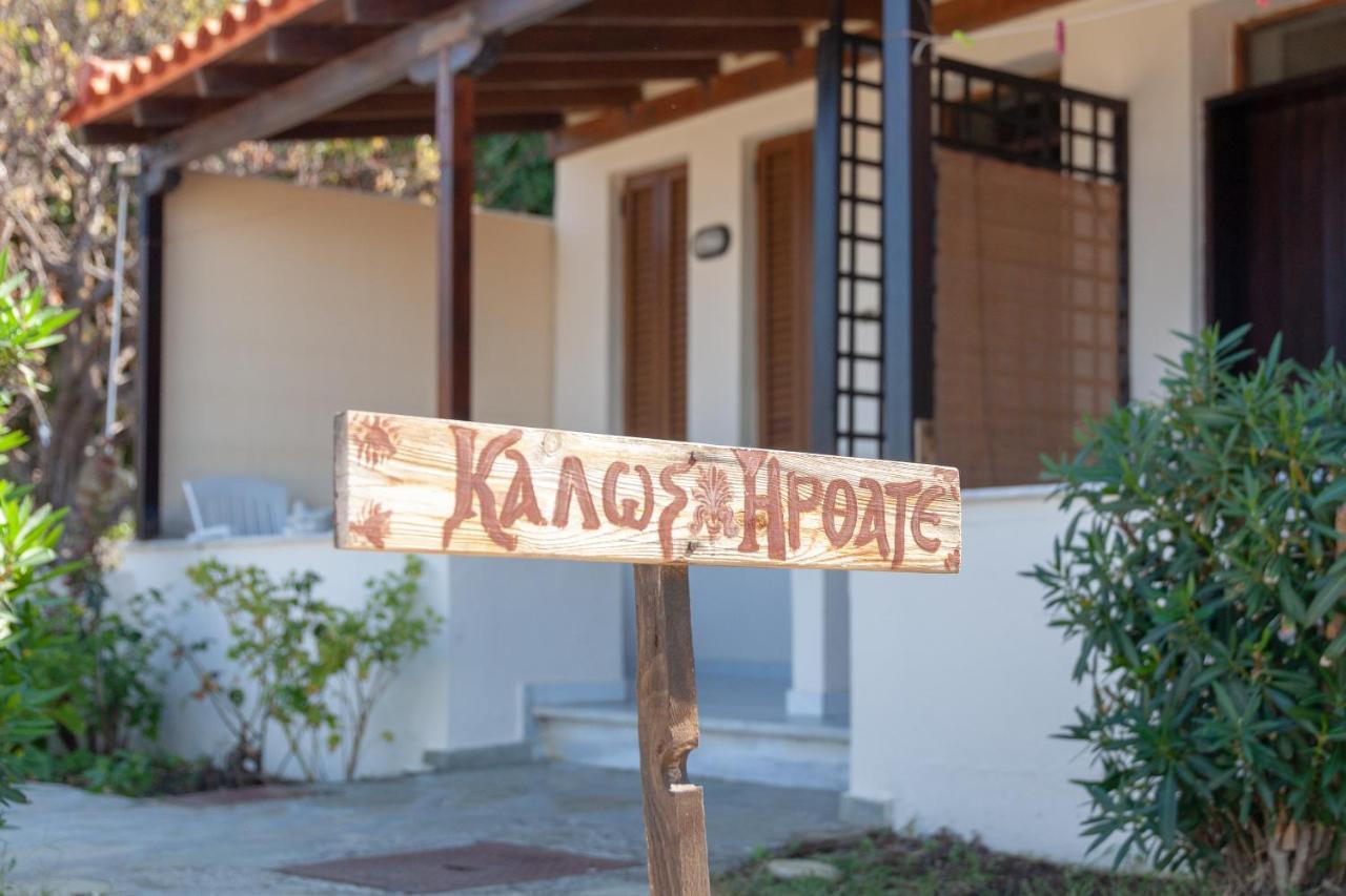 Athina Apartments Palaiopoli  Exterior photo